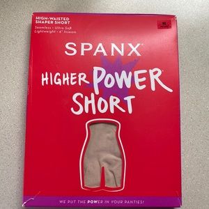 NWT Spanx Higher Power Short M